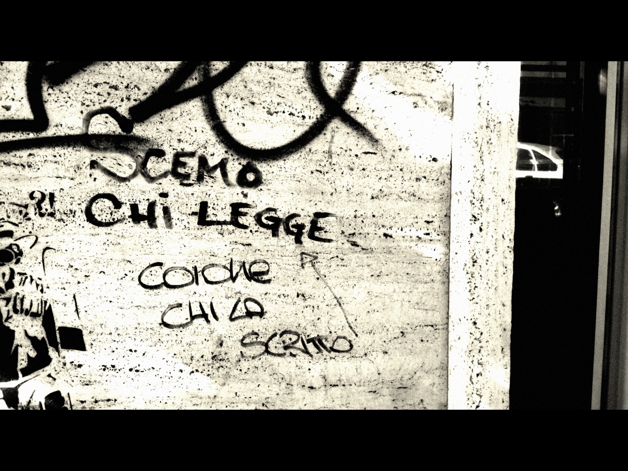 scemo chi legge.jpg